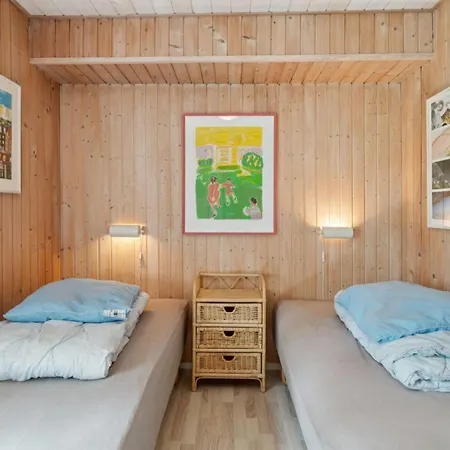 Tom - 125m From The Sea By Interhome Neksø